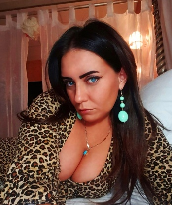 Я живу в Москве и готова подарить тебе незабываемые моменты страсти и наслаждения. Мои услуги станут настоящим открытием для тебя: от ласковых шепотов и чувственного массажа до бурного эксперимента и воплощения самых смелых фантазий. Мои возможности безграничны, а твое удовольствие - главная цель. Не веришь? Посмотри на мои фото и прочти отзывы, они сами за себя говорят.😉 Настя
